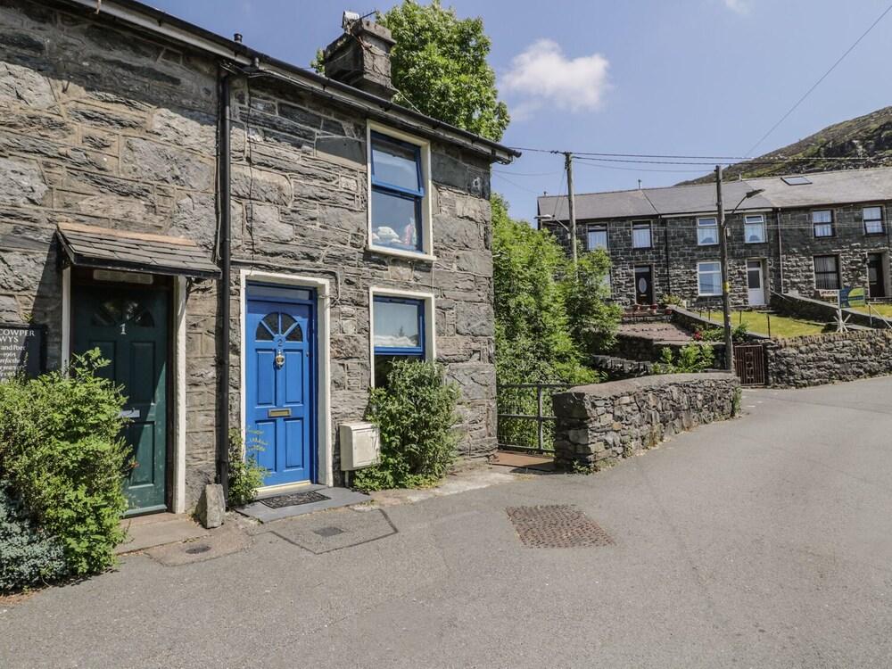 2 Waterloo Cottage
