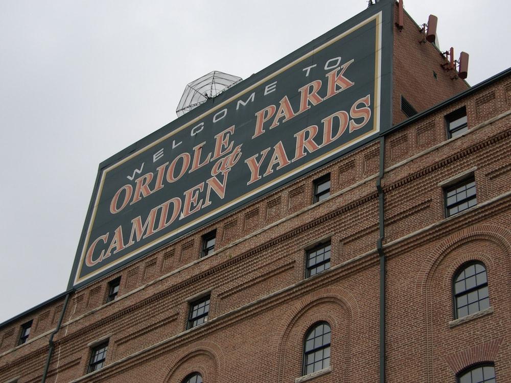 سونيستا هوتل بالتيمور إنر هاربور تفاصيل الفندق من الخارج