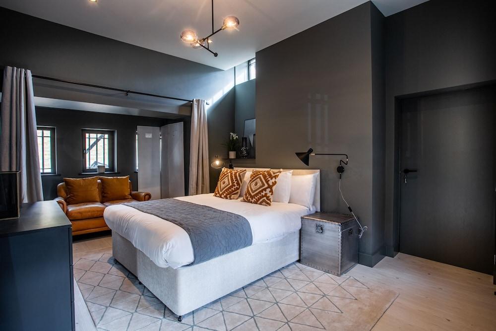 Nirvana Room