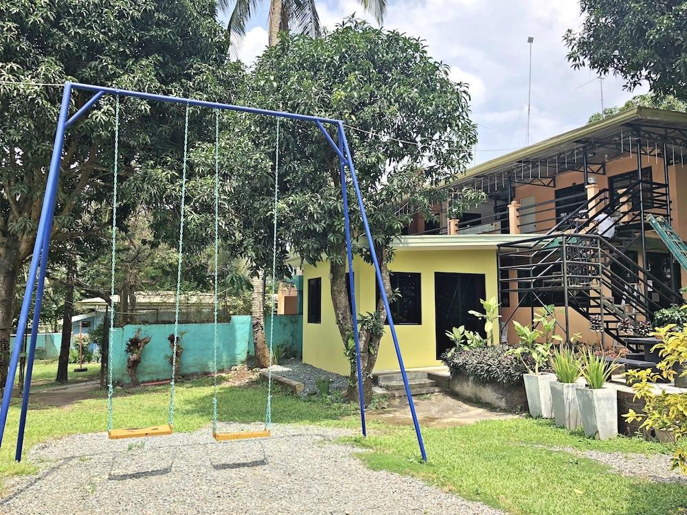 Jenmac's Resort