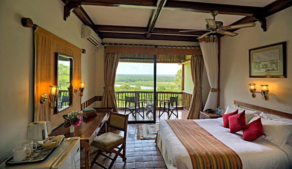 Paraa Safari Lodge Featured Image