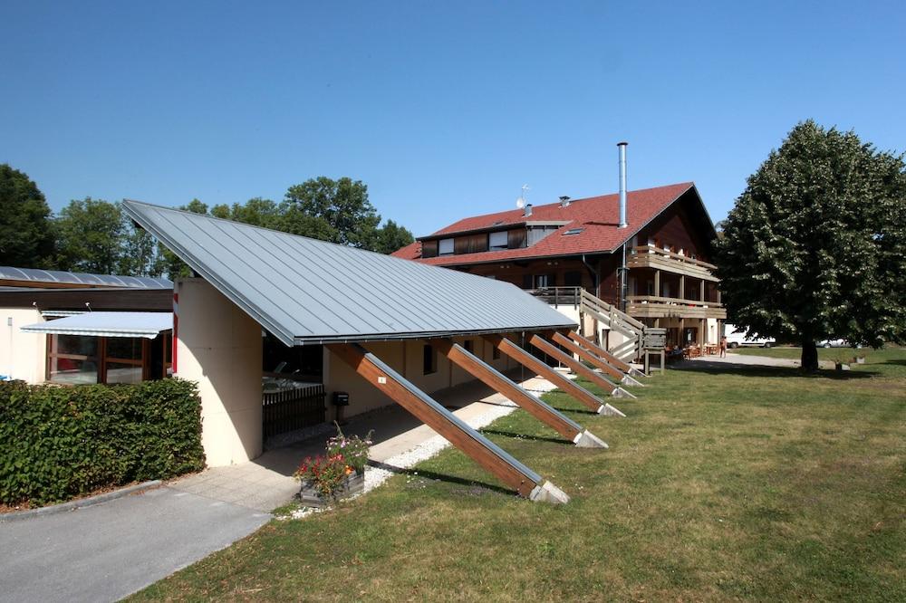 فاكونسيوب شاليه ليه كروزا المنطقة الخارجية