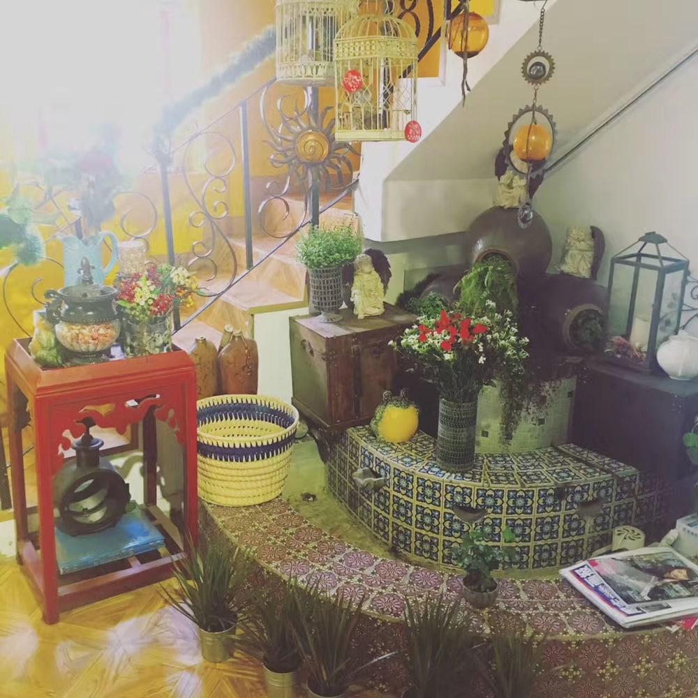 Sharemood Guest House Interior Detail