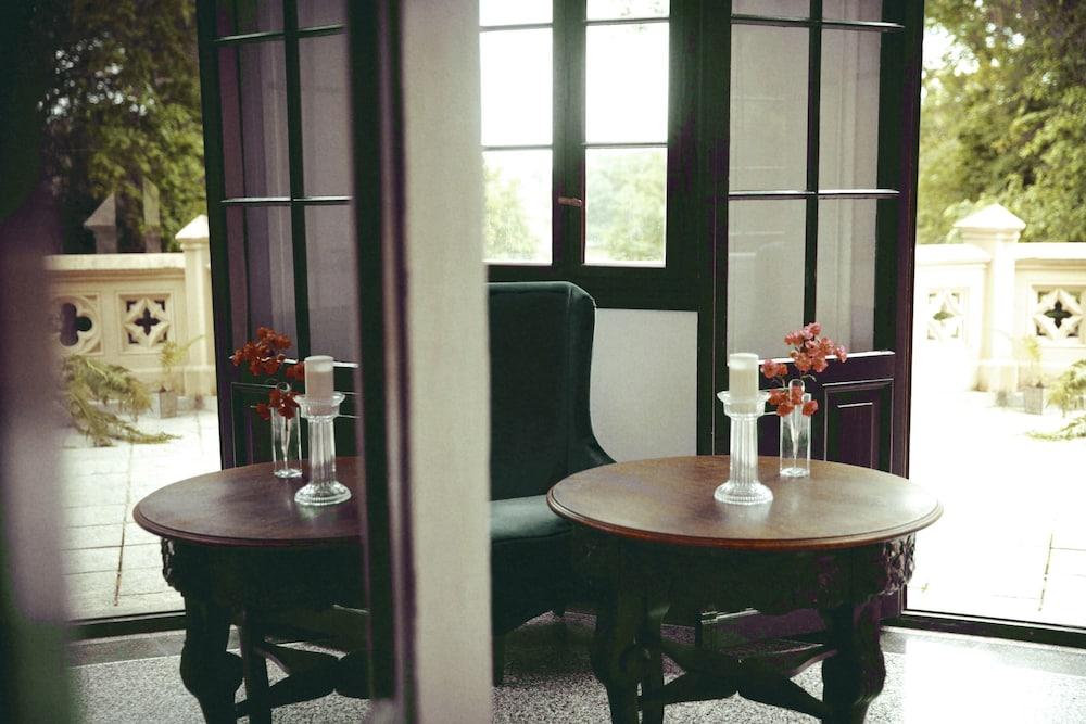 Hotel Schloss Reichenow Interior