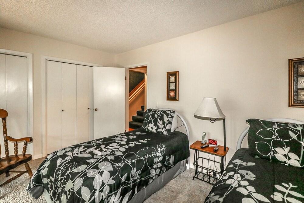 يونيت 0449 - 3 بد روم تاون هاوس غرفة