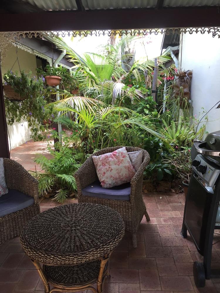 The Noble Grape Guesthouse BBQ/Picnic Area