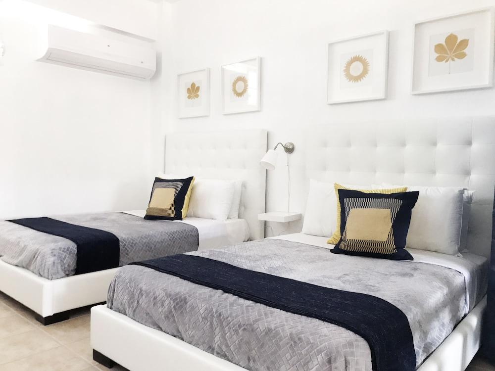 Boulevard 101 Room