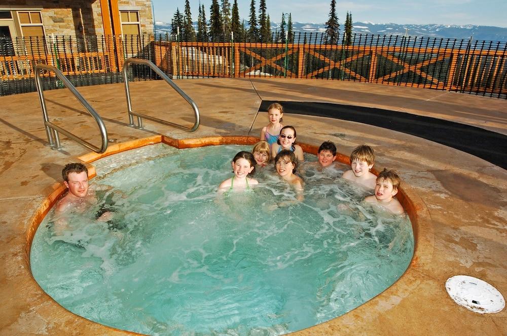 Sundance Resort Outdoor Spa Tub