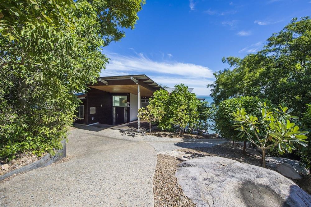 Headland Hideaway Exterior