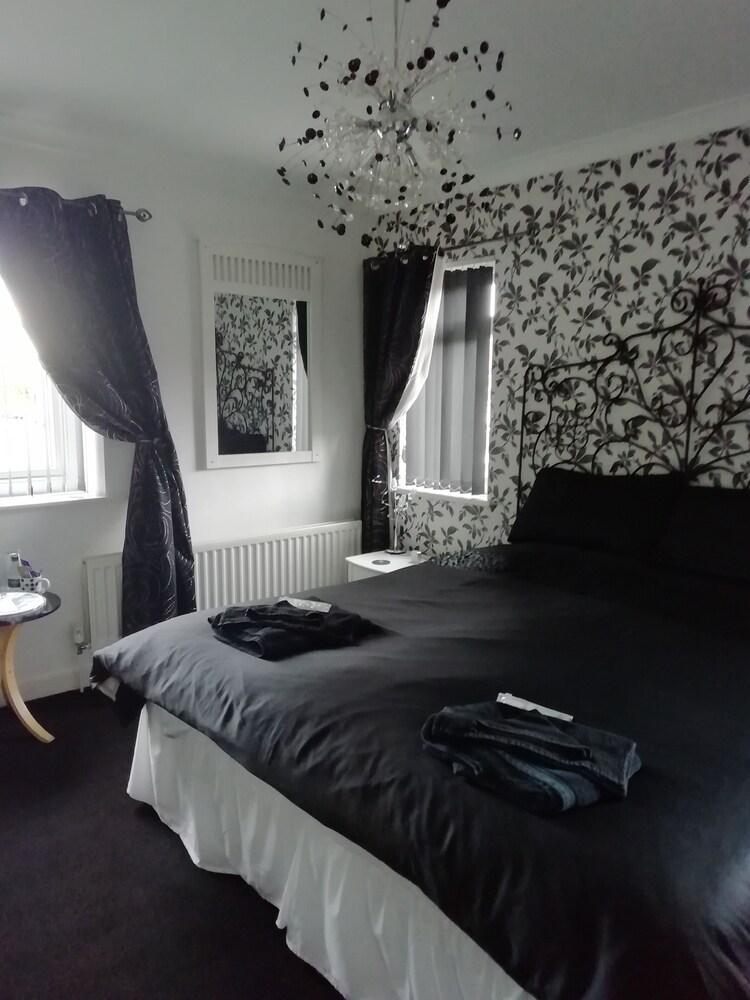 The Sycamore Tree Room