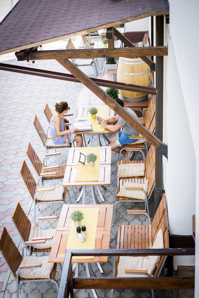 Nest Interior