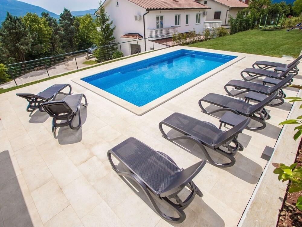 Modern Detached Villa With Swimming Pool Near Mountains of Ucka, Beach at 10 km Waterslide