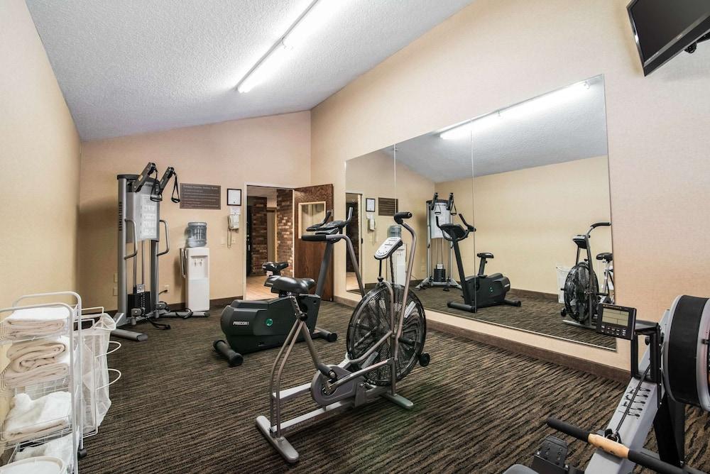 Clarion Inn & Suites - University Area Fitness Facility
