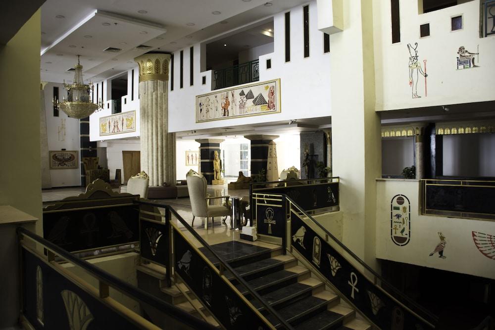 Regency Pyramids View Reception