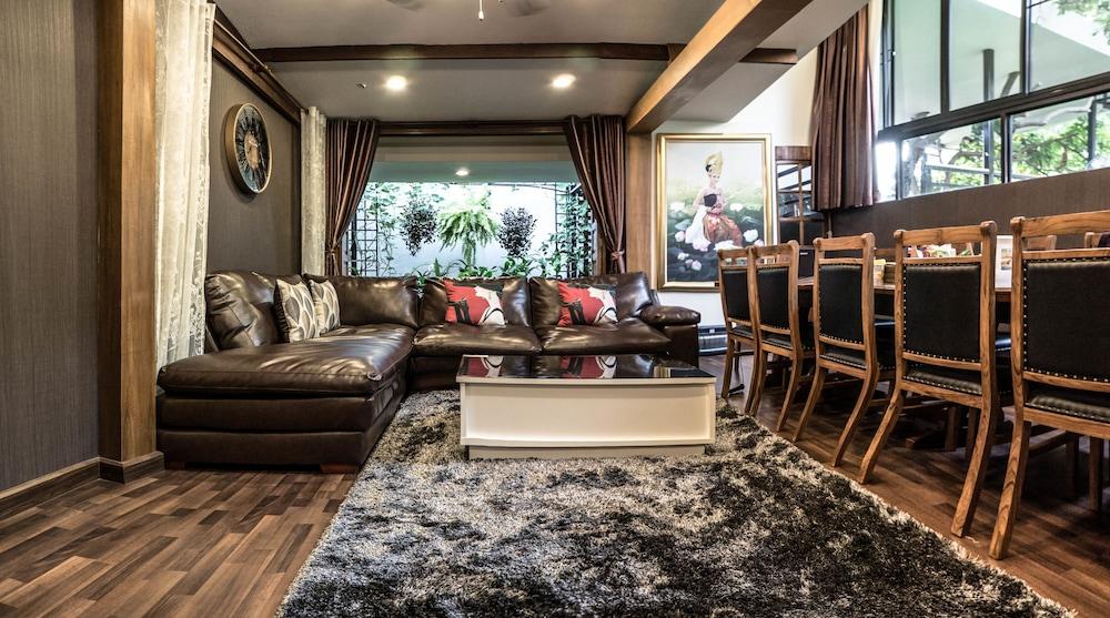 فيلا بيري نيمان تشيانغ ماي