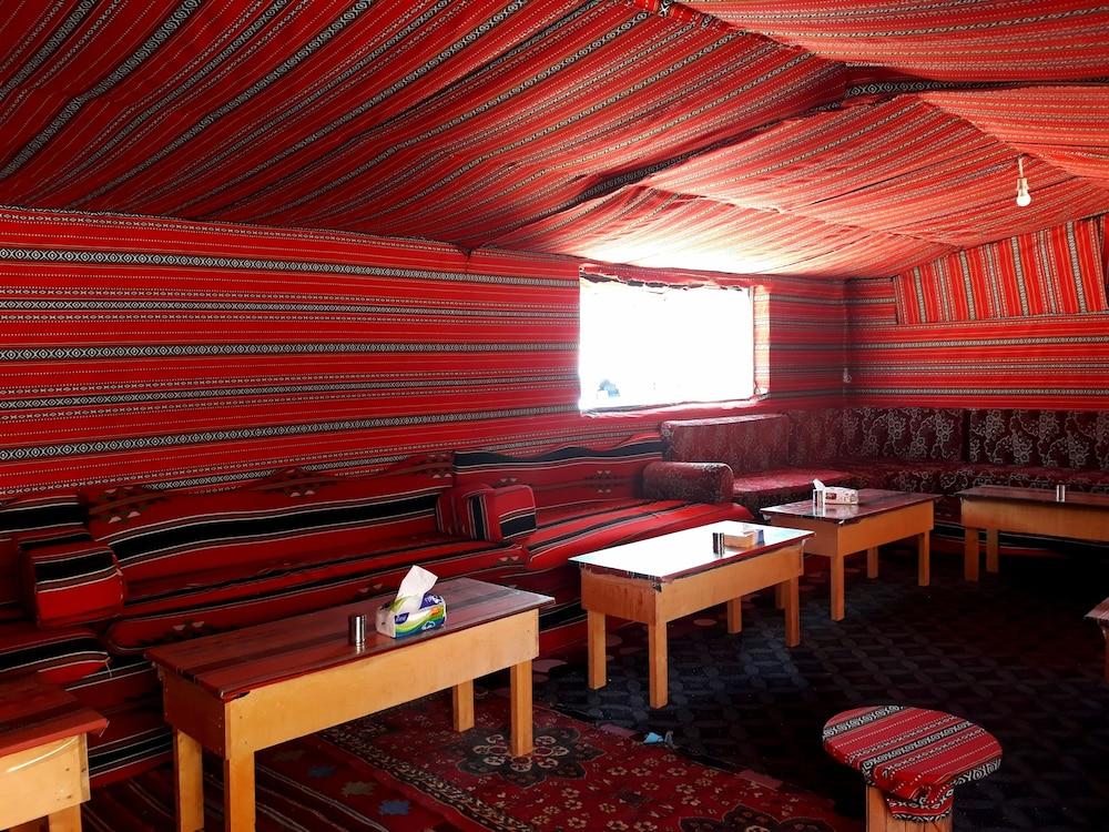 Martian desert camp Interior Detail