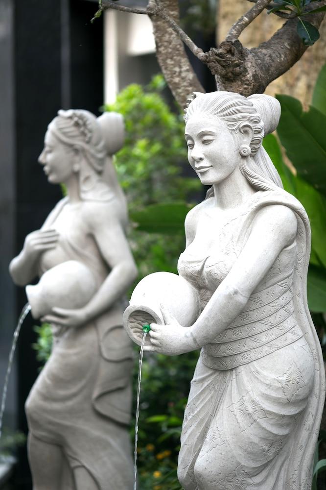 The Leaf Jimbaran Exterior