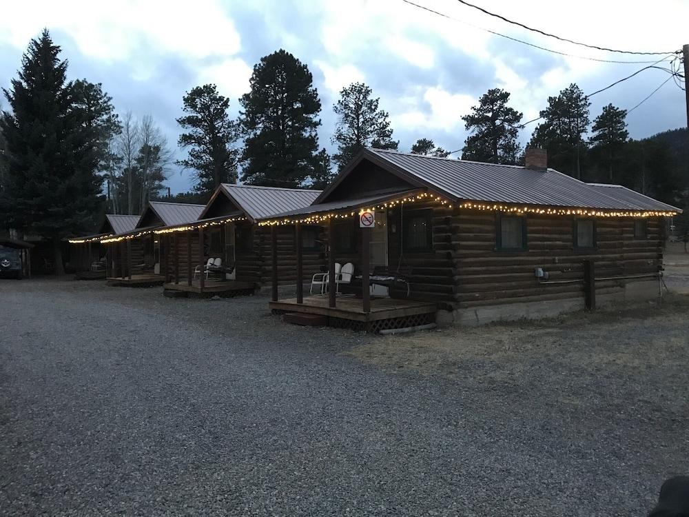 Grandview Cabins & RV Resort Exterior
