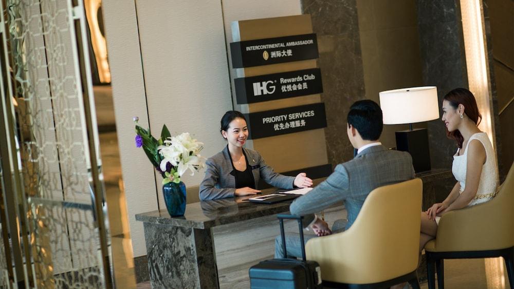 InterContinental Shanghai Hongqiao NECC by IHG Exterior