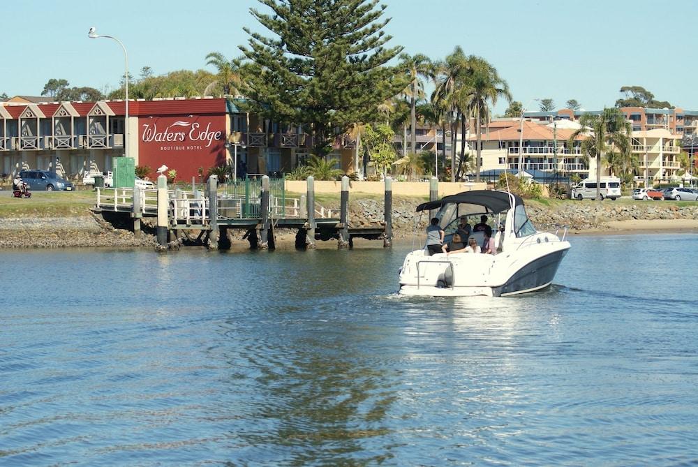Waters Edge Port Macquarie Exterior