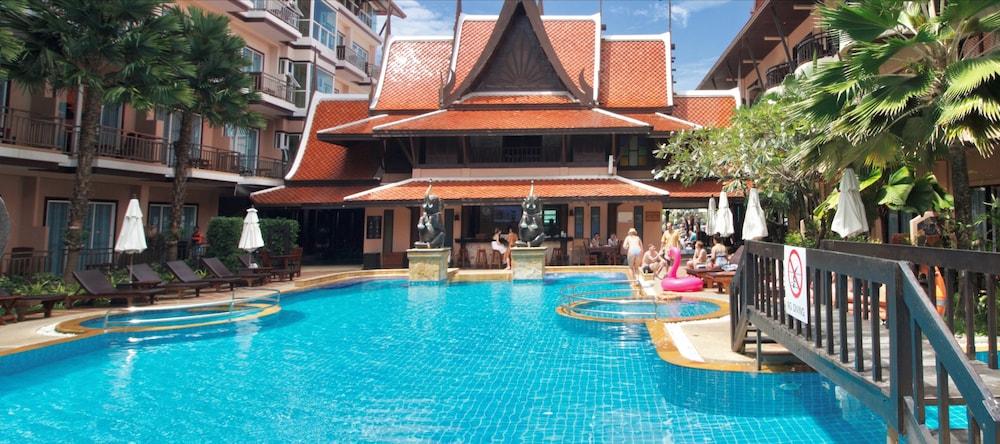 Nipa Resort Exterior