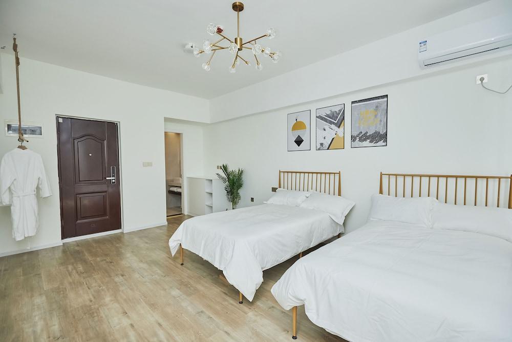 Pidu Yunju Hotel Room