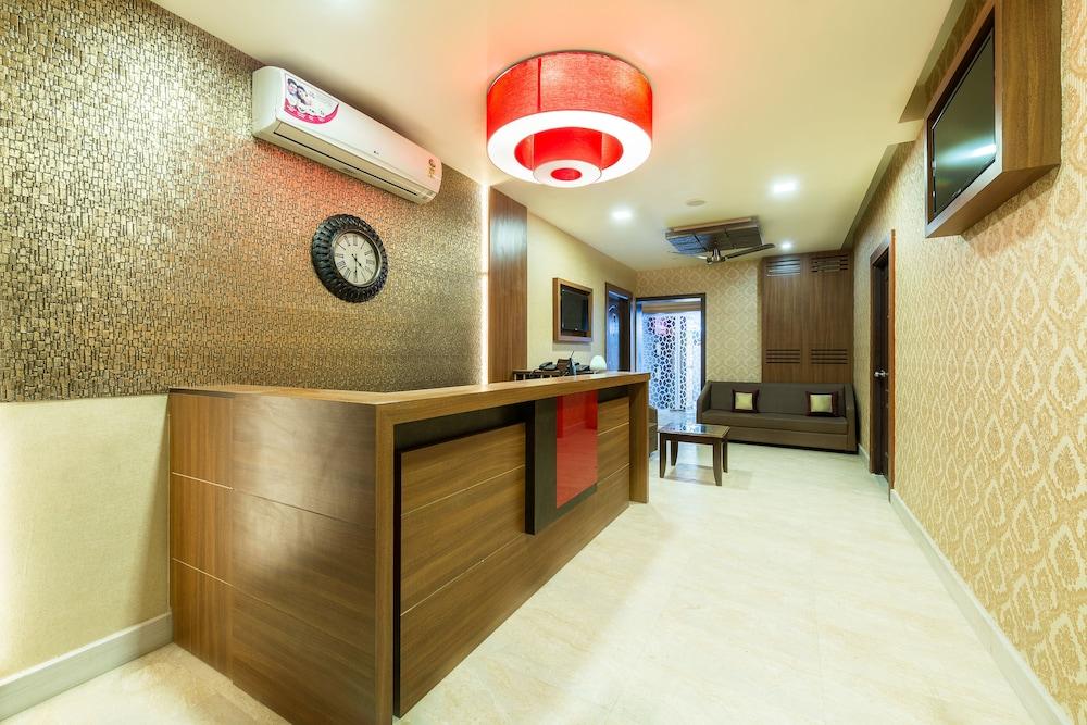 Treebo Nestlay Casa Reception