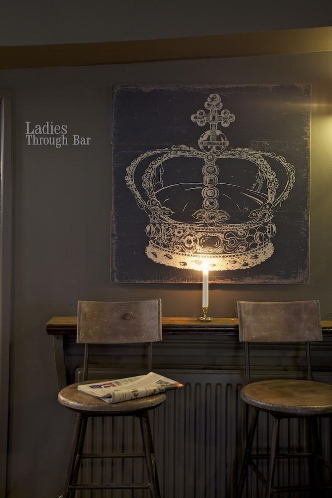 The Kings Arms Interior