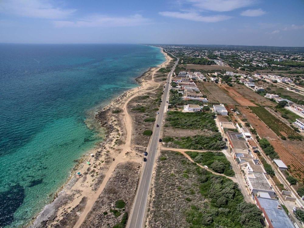 La Chioggia Fronte Spiaggia Specchiarica Beach