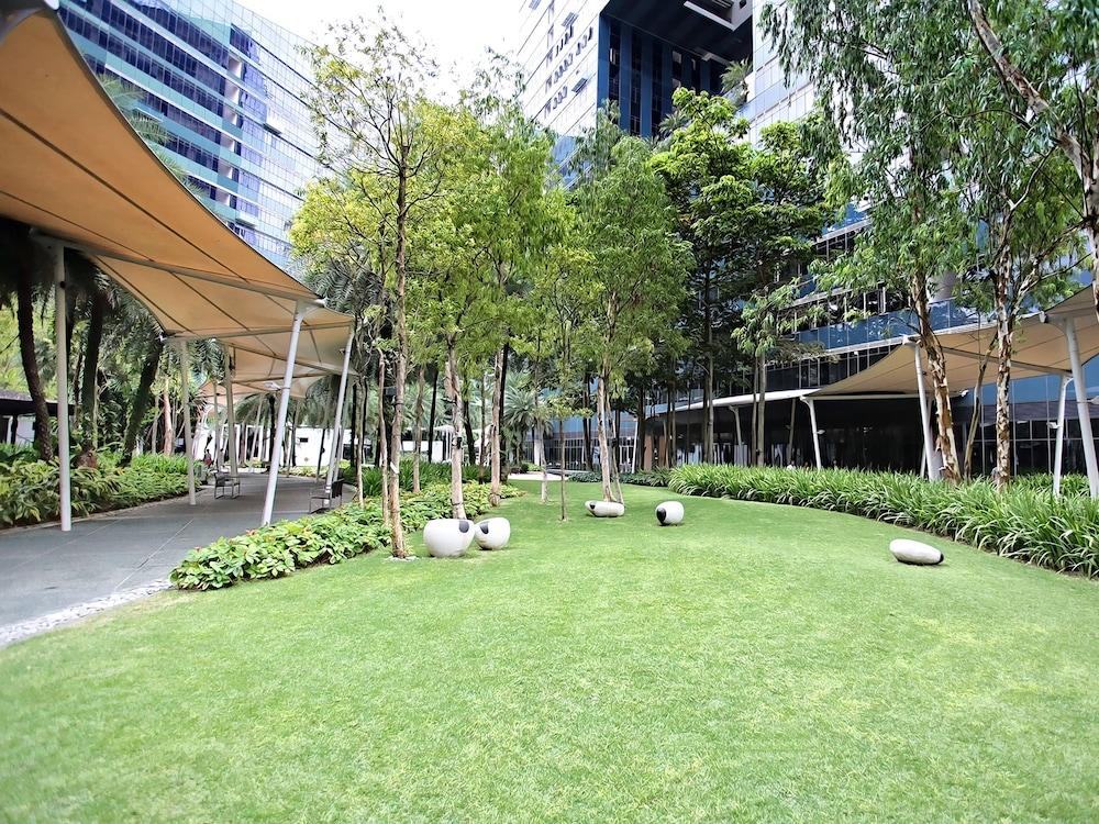 Orchard Scotts Residences Property Grounds