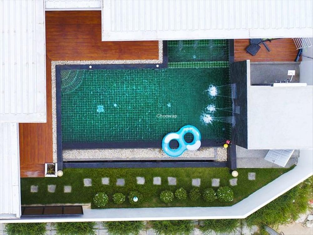 Jira Pool Villa Aerial View