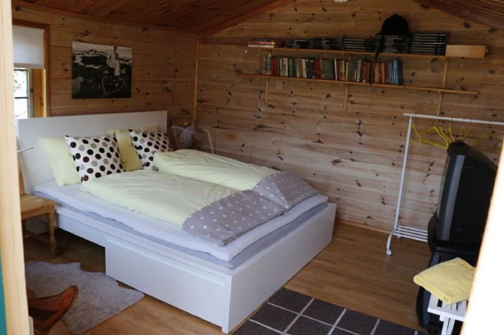 سولفيري هوليداي هوم فاردوسفايين غرفة