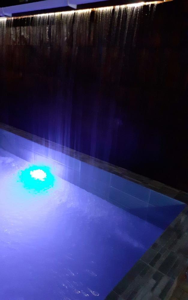 Max Garden and Pool Outdoor Pool