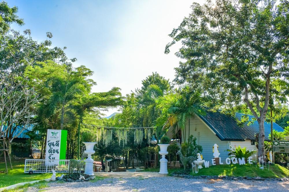 Nana River Kaeng Krachan Exterior