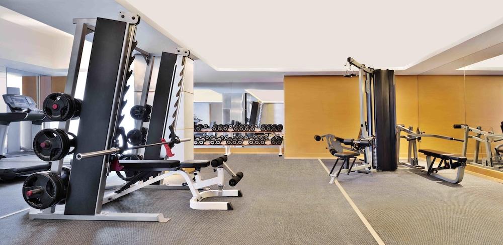 Courtyard by Marriott Chennai Gym