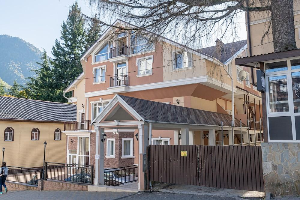 جرايس بروجيكت هوتل