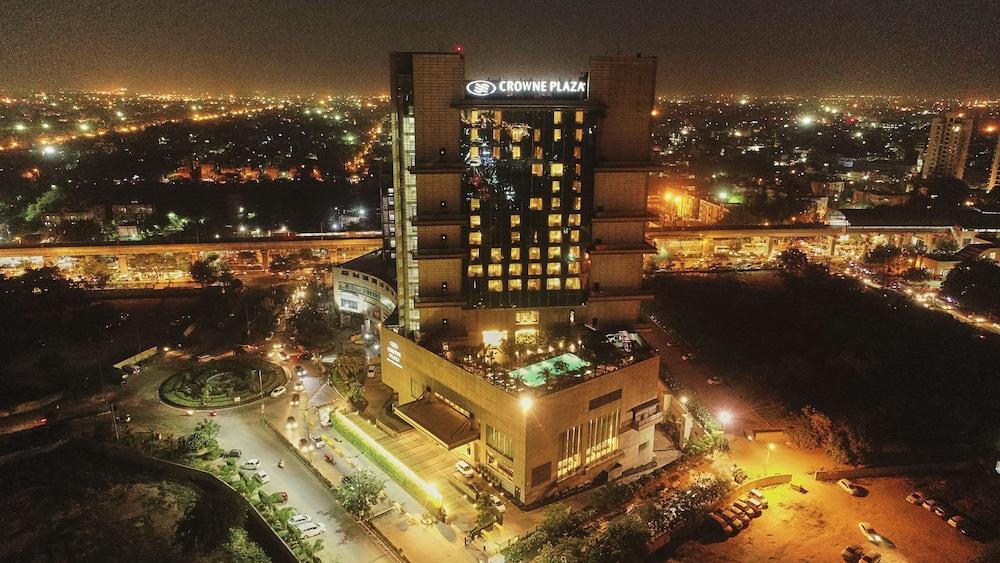كراون بلازا نيو ديلهي روهيني باي آيتش جي منظر من الجو