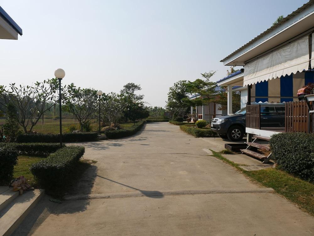 Xaiyong  Resort Property Grounds