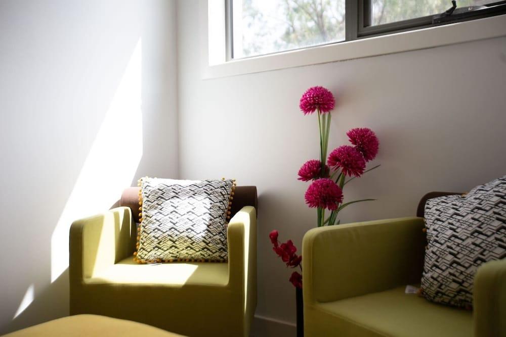 ستونينج 3بدس نيار نوكس شوبينج سنترواندانتيرنا داخلي