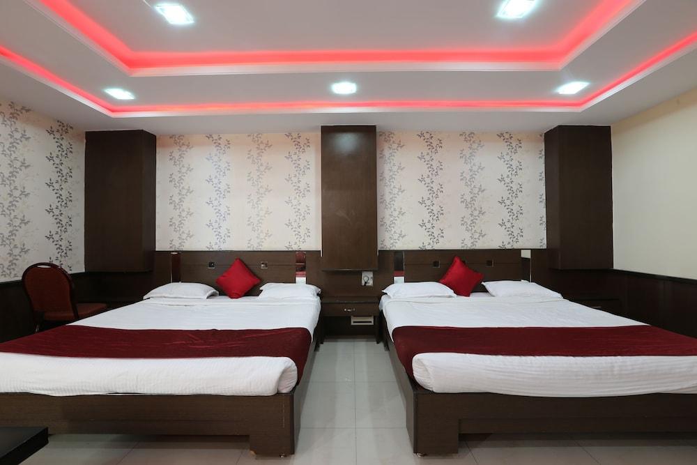Hotel VJR Residency