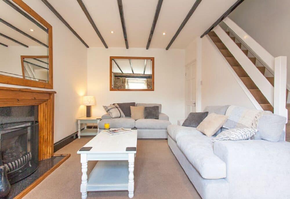 Harbour View Cottage Living Area