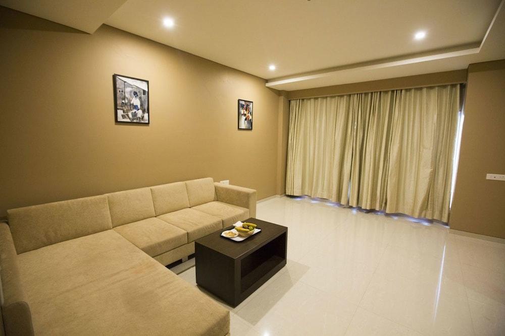Anjushree - Ujjain Lobby Sitting Area