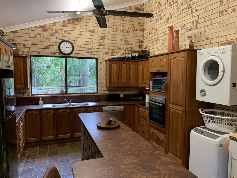 Avalon Private kitchen