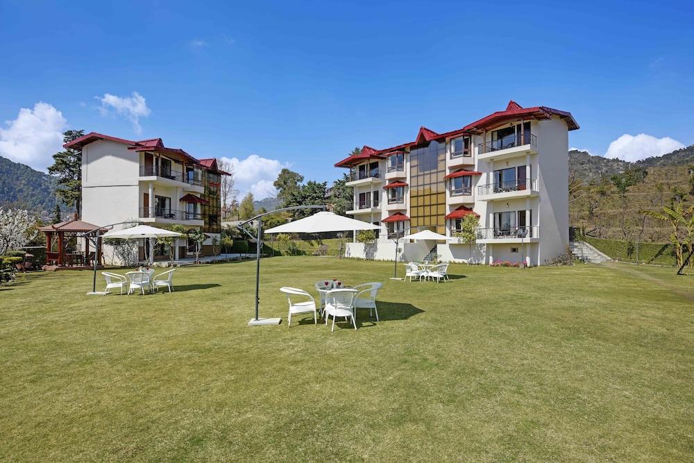 The Prince - Lake view Resort and Spa Exterior