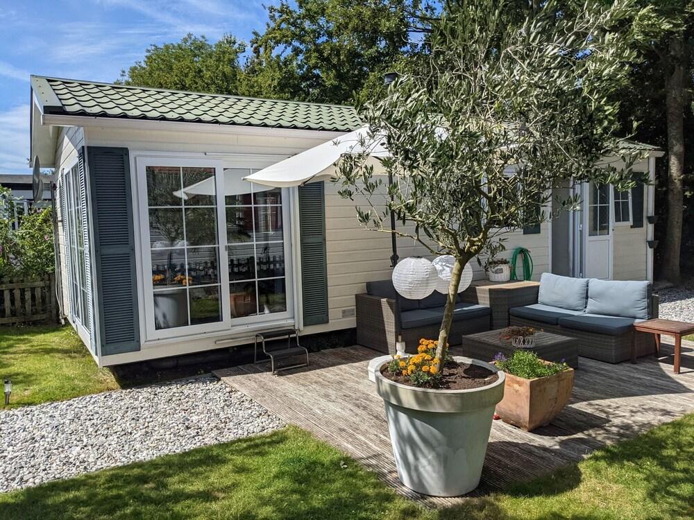 Charming Chalet in Goedereede With Open Area Exterior