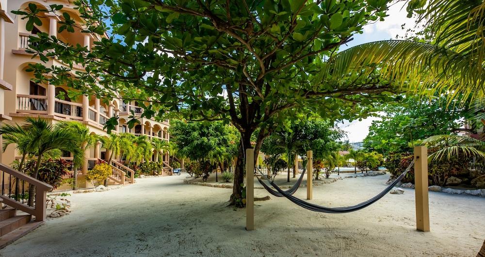 Coco Beach Resort Exterior