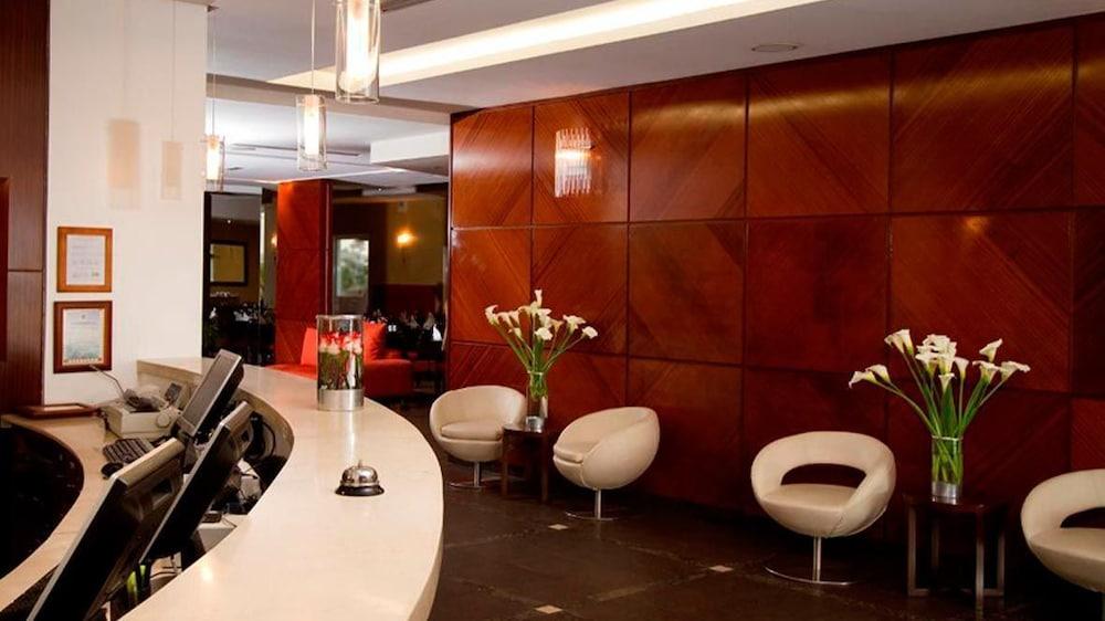 Lidotel San Cristobal Reception