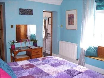 Penmachno Hall Guestroom