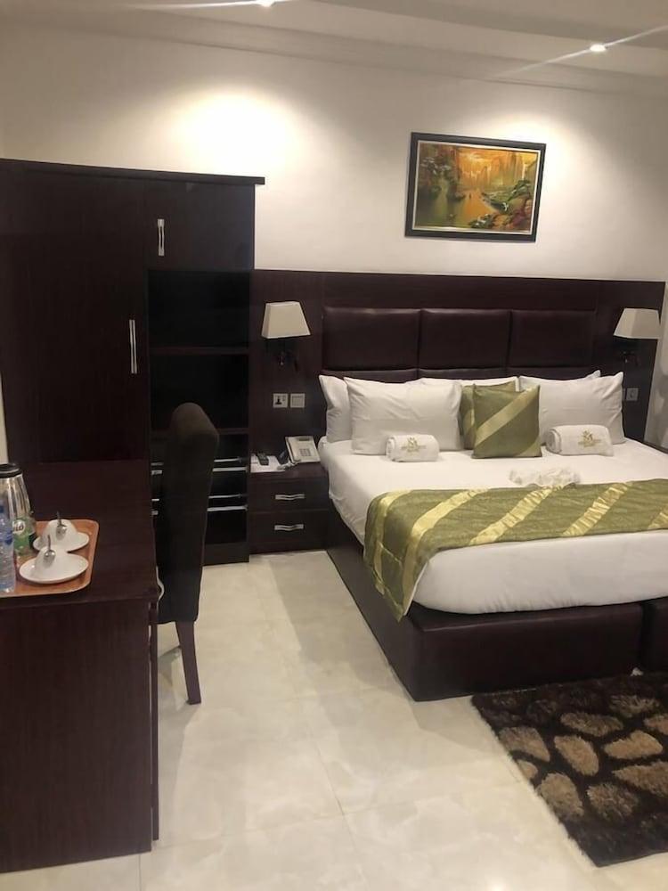 Mesorein Luxury Hotel Room