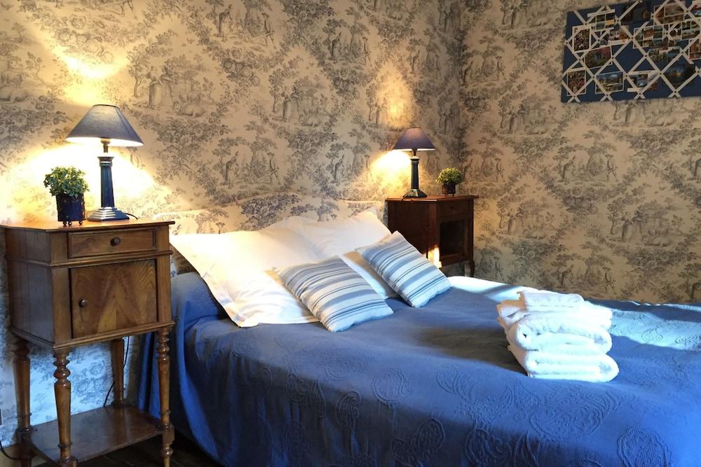 مانوار دو بوميري الصورة الأساسية